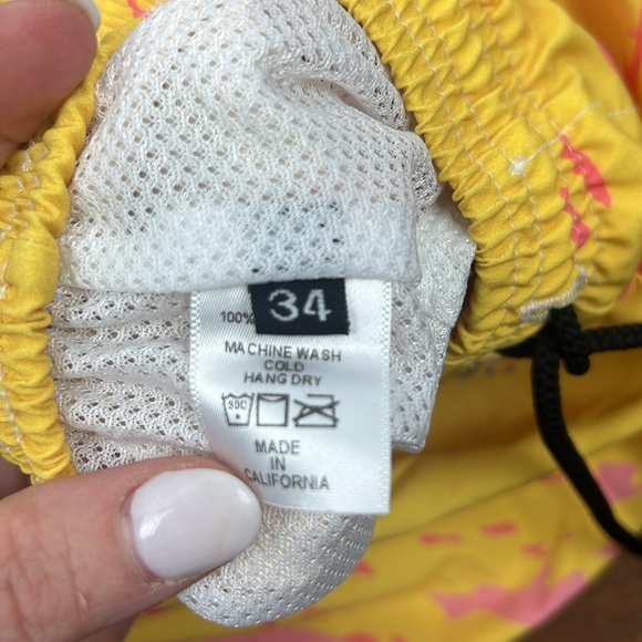 La croix men’s swim shorts pamplemousse size 34 sparkling water rare size M - Picture 4 of 6